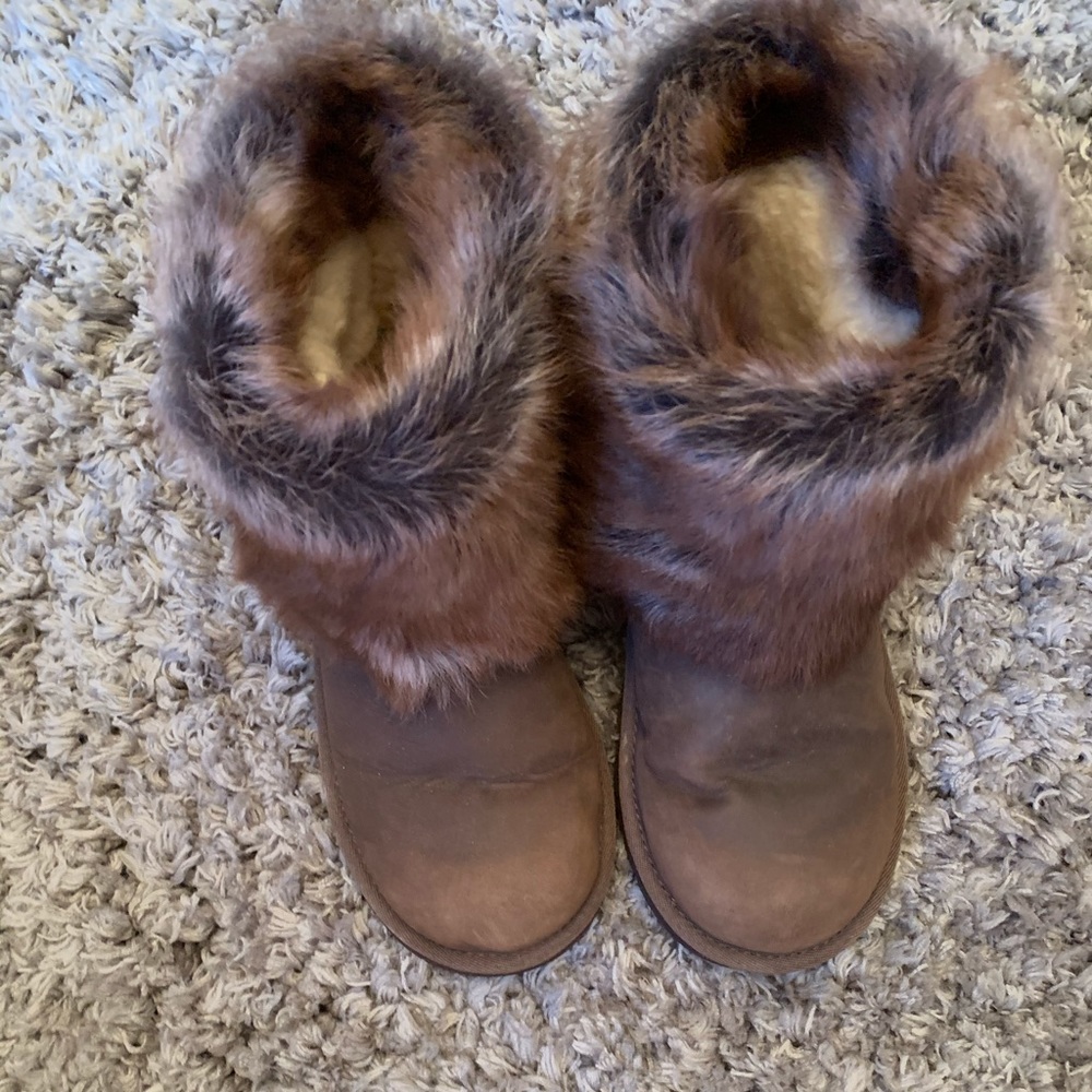 ugg boots - Picture 3 of 4
